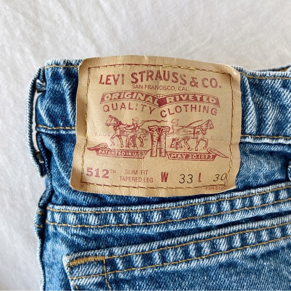 ‼️SOLD‼️Vintage Levi’s 512 slim taper medium wash straight leg blue jeans - Picture 5 of 7